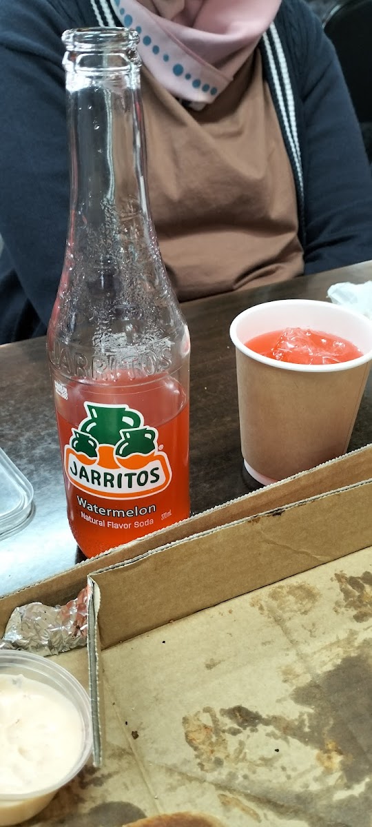 La Casa Pizza & Broaster Chicken-10